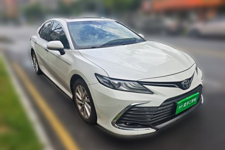 Used Toyota Camry 2023 2.0G Luxury Edition Front Right 45 Deg