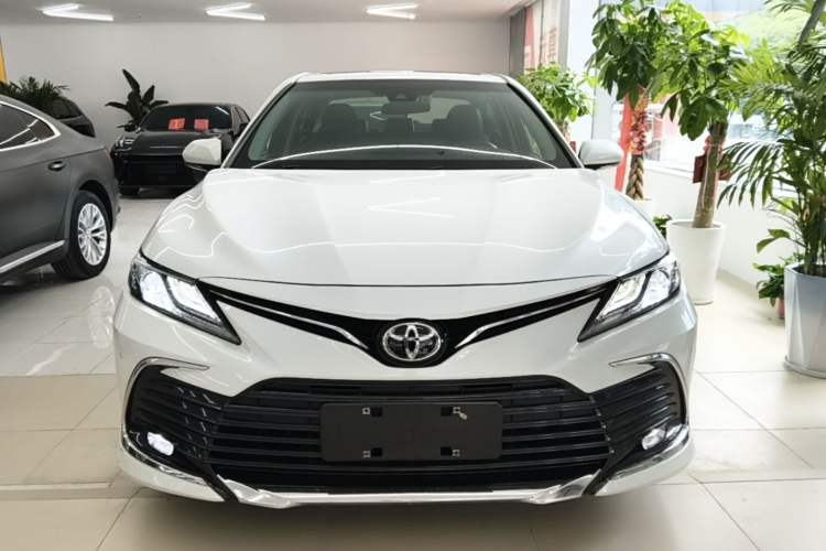 Used Toyota Camry 2023 2.0G Luxury Edition Front