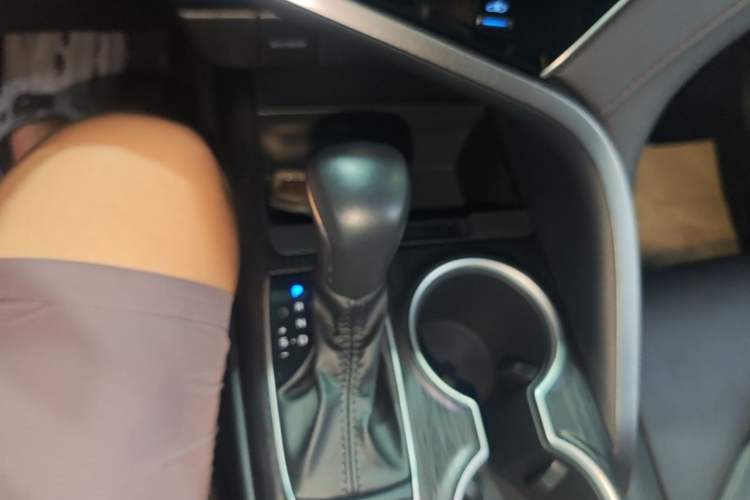 Used Toyota Camry 2023 Dual-Motor 2.5 HGVP Leading Edition Gear Lever