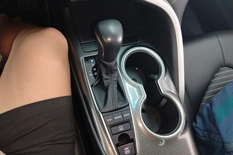 Used Toyota Camry 2023 2.0S Knight Edition Gear Lever