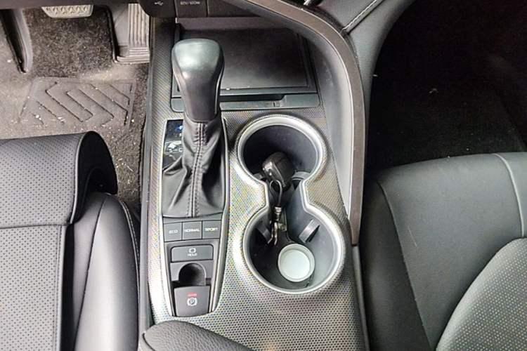 Used Toyota Camry 2023 2.5S Fēngshàng Edition Gear Lever