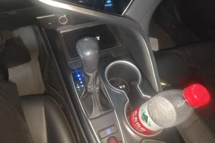 Used Toyota Camry 2023 2.0G Luxury Edition Gear Lever
