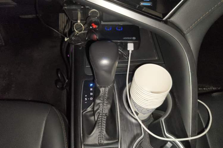 Used Toyota Camry 2023 Dual-Motor 2.5HG Luxury Edition Gear Lever