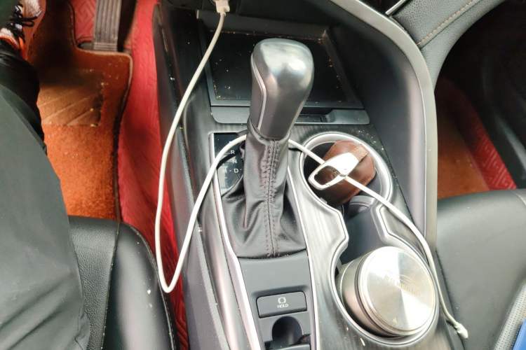 Used Toyota Camry 2023 2.0G Luxury Edition Gear Lever