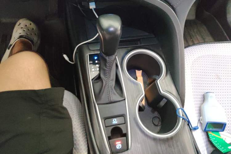 Used Toyota Camry 2023 2.0G Luxury Edition Gear Lever