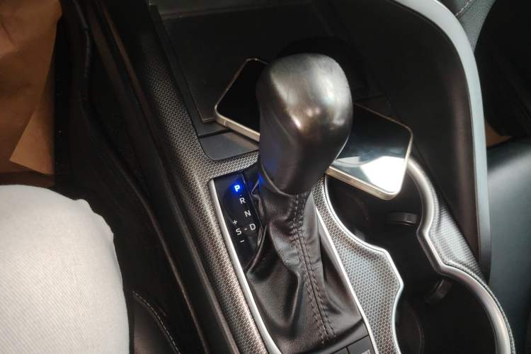Used Toyota Camry 2023 2.5S Fēngshàng Edition Gear Lever