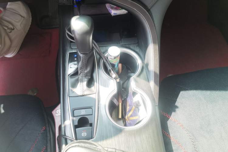 Used Toyota Camry 2023 2.0G Luxury Edition Gear Lever