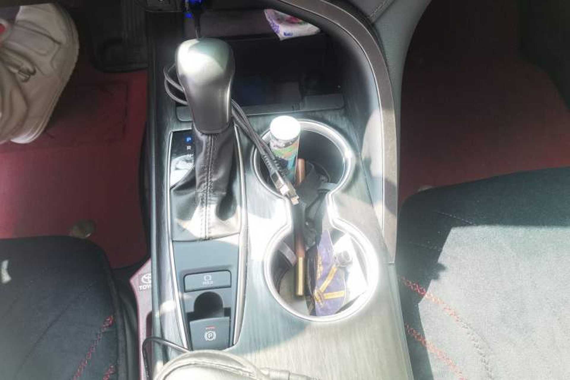 Used Toyota Camry 2023 2.0G Luxury Edition Gear Lever