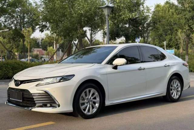 Used Toyota Camry 2023 2.0G Luxury Edition