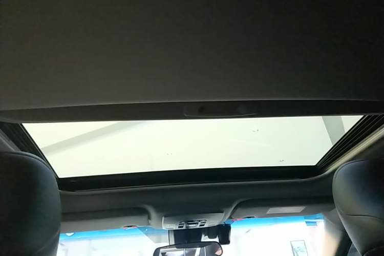 Used Toyota Camry 2023 2.0G Luxury Edition Headliner