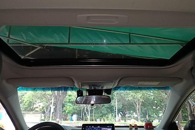Used Toyota Camry 2023 2.0G Luxury Edition Headliner