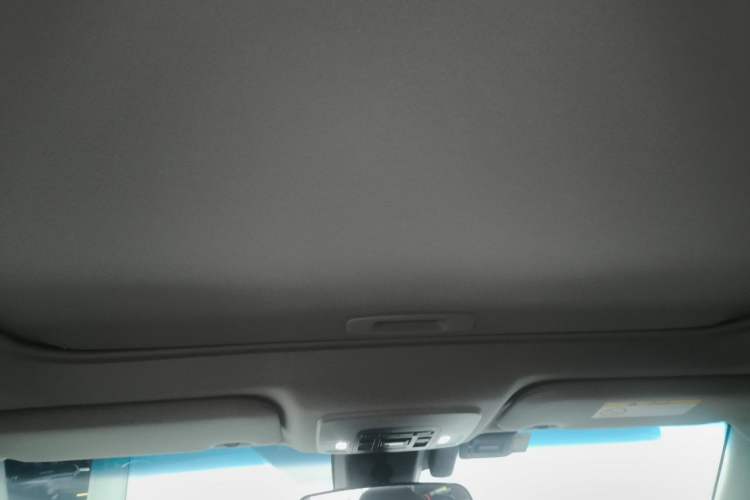 Used Toyota Camry 2023 2.0G Luxury Edition Headliner