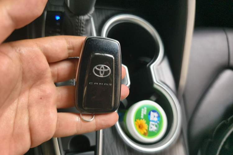 Used Toyota Camry 2023 2.0G Luxury Edition Interior 1