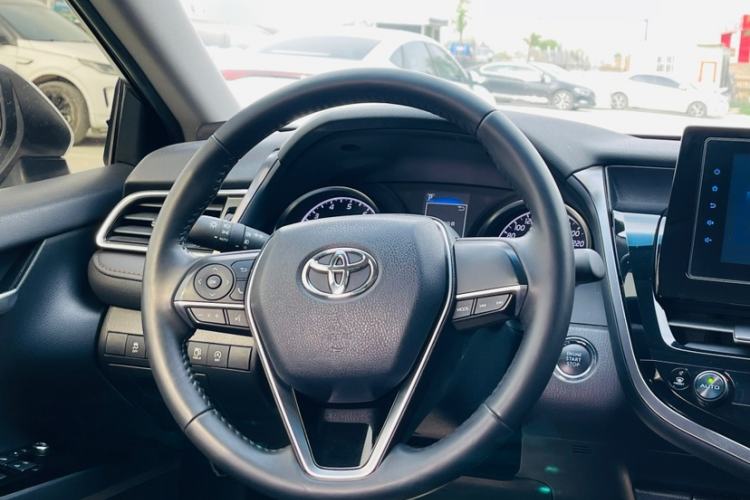 Used Toyota Camry 2023 2.0GVP Premier Edition Interior 2