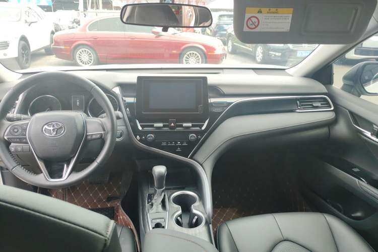 Used Toyota Camry 2023 2.0GVP Premier Edition Interior 2
