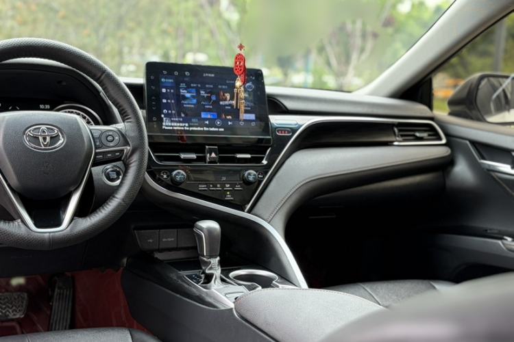Used Toyota Camry 2023 2.0G Luxury Edition Interior 2