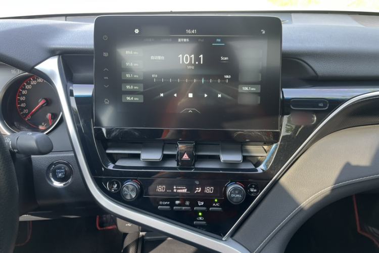 Used Toyota Camry 2023 2.0S Knight Edition Interior 3