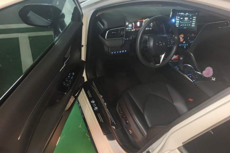 Used Toyota Camry 2023 2.5G Luxury Edition Interior 3