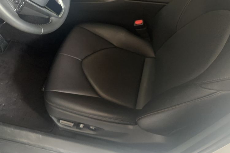 Used Toyota Camry 2023 2.0GVP Premier Edition Interior 3