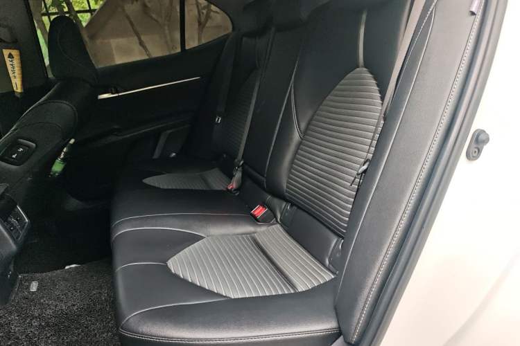 Used Toyota Camry 2023 2.5S Knight Edition Interior 4