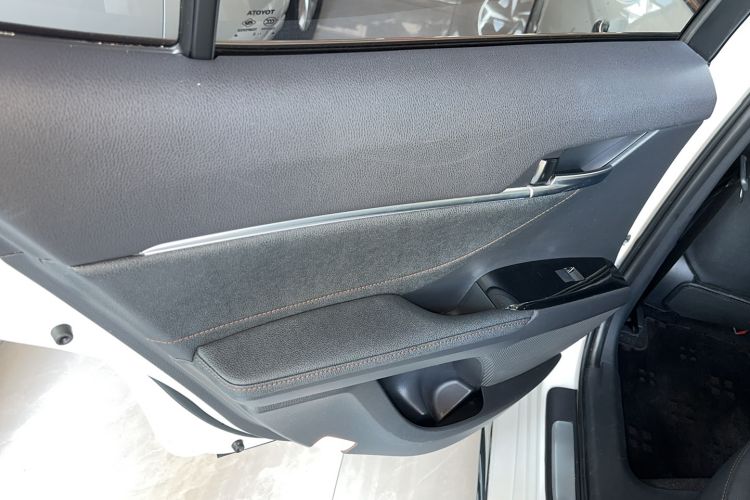 Used Toyota Camry 2023 2.0G Luxury Edition Interior 7