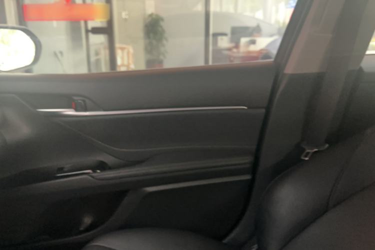 Used Toyota Camry 2023 2.0GVP Premier Edition Interior 8
