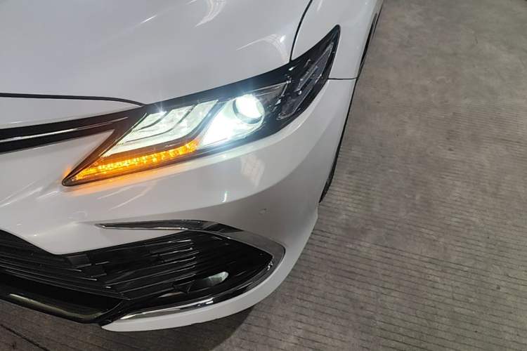 Used Toyota Camry 2023 2.0G Luxury Edition Left Front Headlight