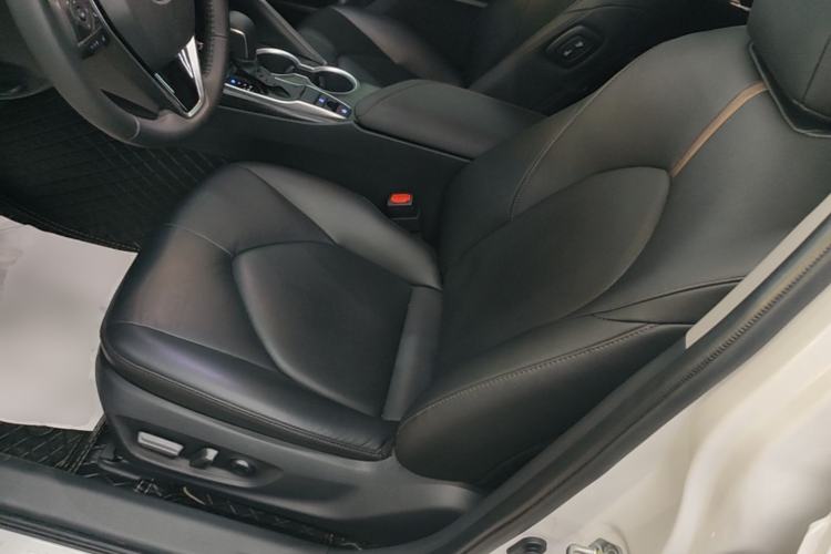 Used Toyota Camry 2023 2.0G Luxury Edition Left Front Seat