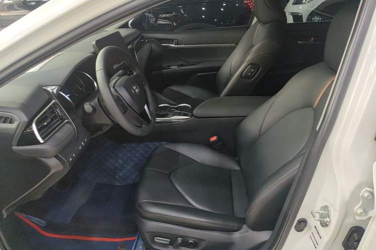 Used Toyota Camry 2023 2.0G Luxury Edition Left Front Seat