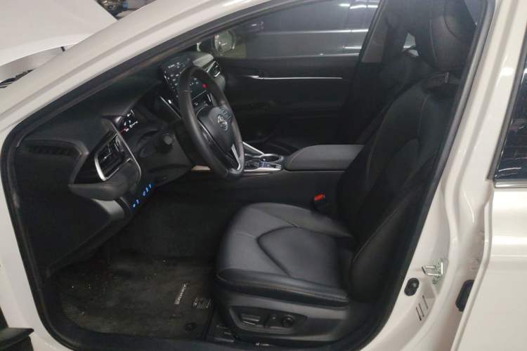 Used Toyota Camry 2023 2.5G Luxury Edition Left Front Seat