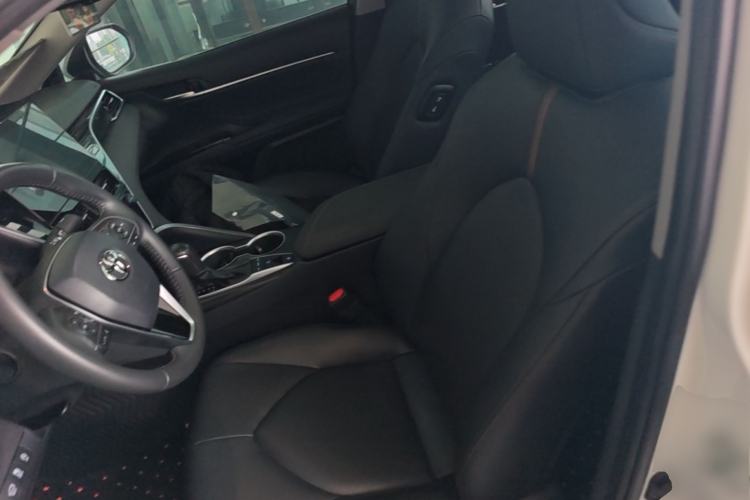 Used Toyota Camry 2023 2.5G Luxury Edition Left Front Seat