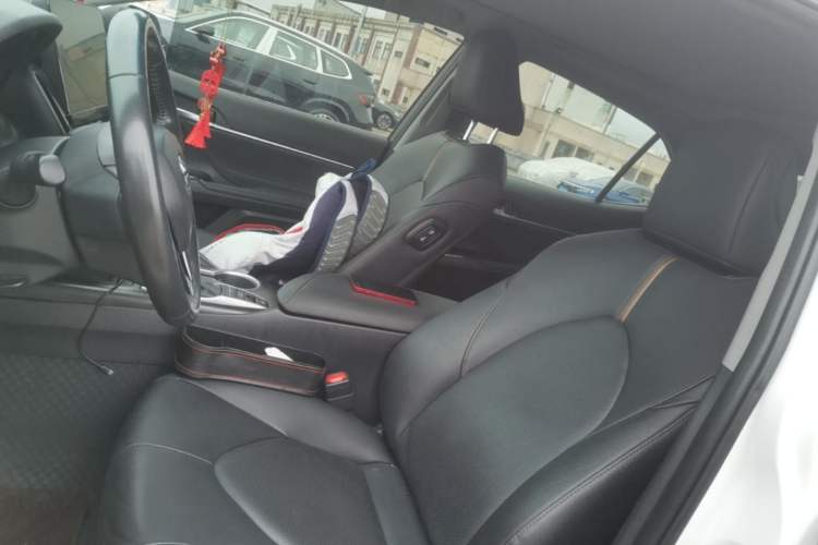 Used Toyota Camry 2023 2.5G Luxury Edition Left Front Seat