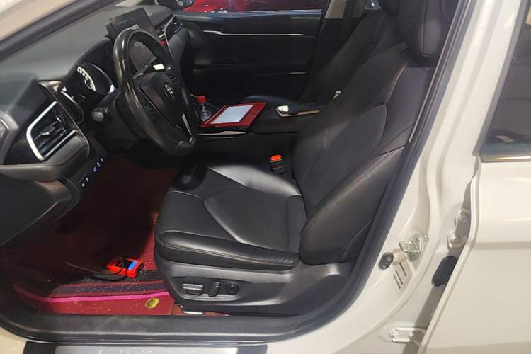 Used Toyota Camry 2023 2.0G Luxury Edition Left Front Seat