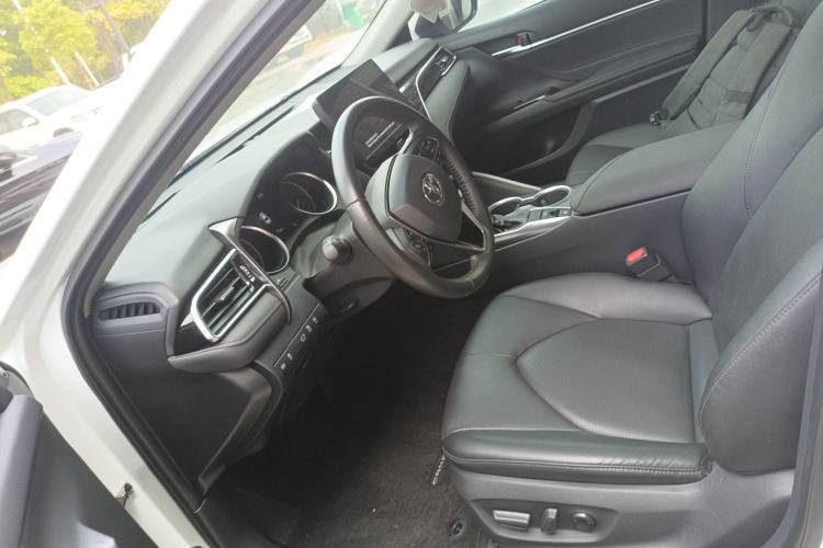 Used Toyota Camry 2023 2.0G Luxury Edition Left Front Seat