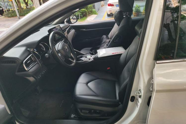 Used Toyota Camry 2023 2.0G Luxury Edition Left Front Seat