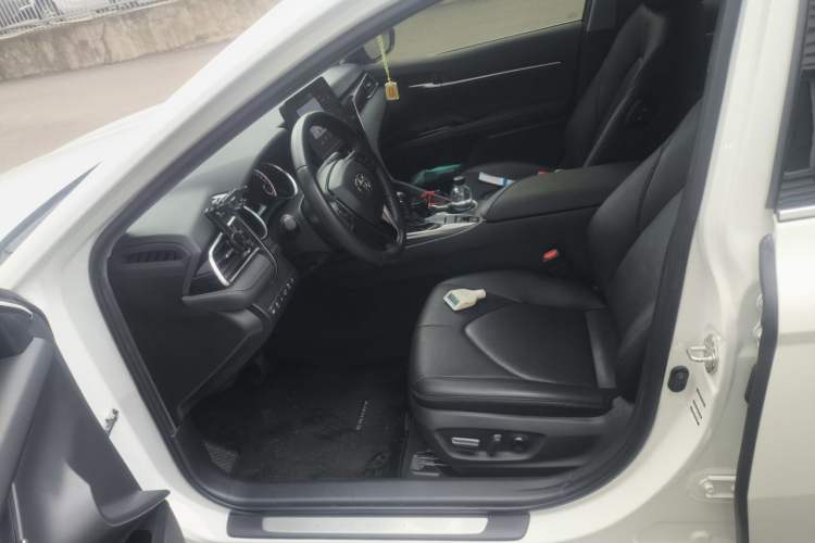 Used Toyota Camry 2023 2.0G Luxury Edition Left Front Seat