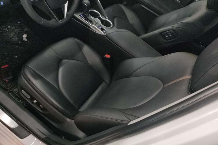 Used Toyota Camry 2023 2.0G Luxury Edition Left Front Seat