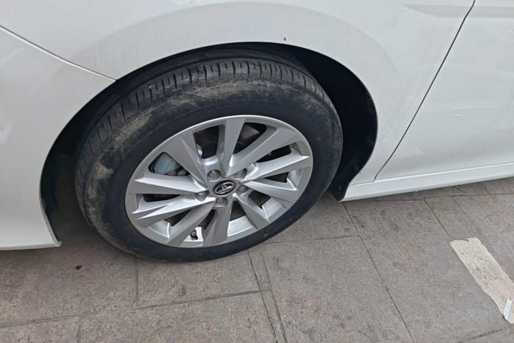 Used Toyota Camry 2023 2.0GVP Premier Edition Left Front Wheel Hub