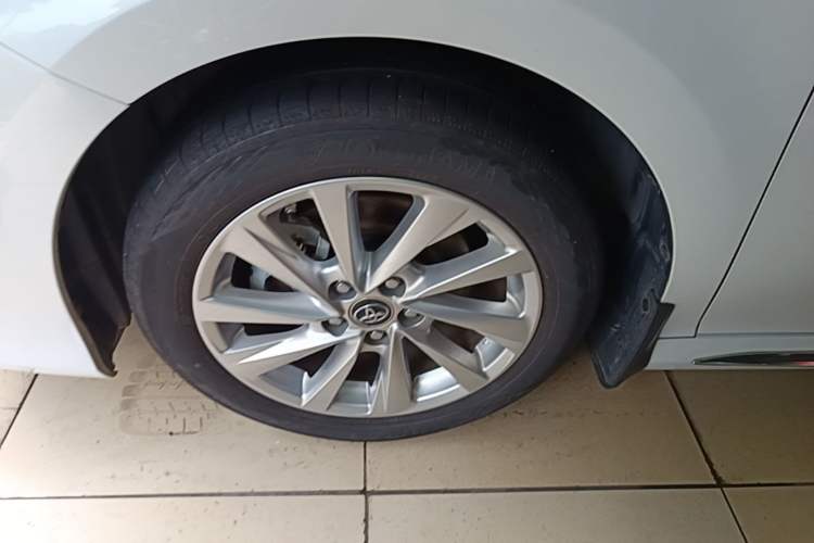Used Toyota Camry 2023 2.0G Luxury Edition Left Front Wheel Hub
