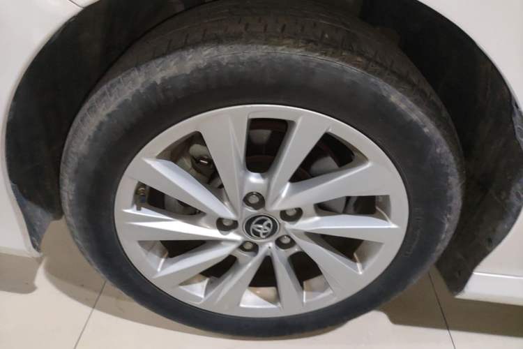 Used Toyota Camry 2023 2.0GVP Premier Edition Left Front Wheel Hub