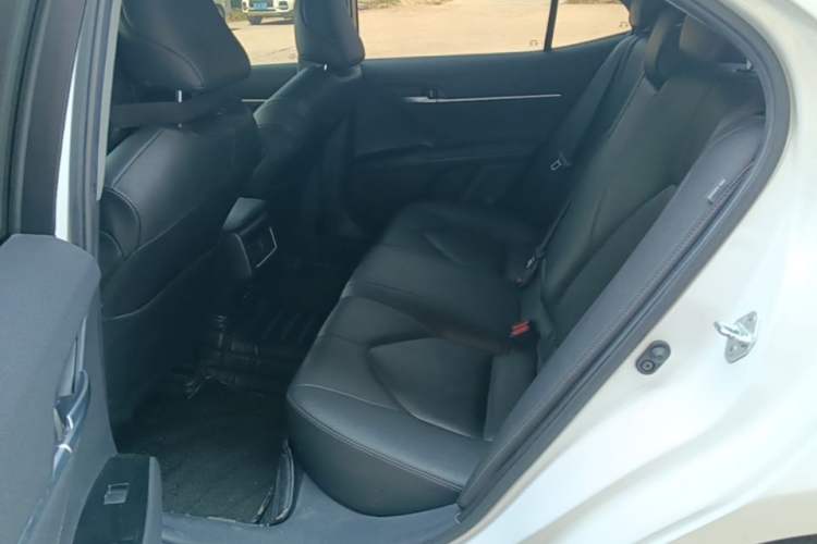 Used Toyota Camry 2023 2.0G Luxury Edition Left Rear Seat