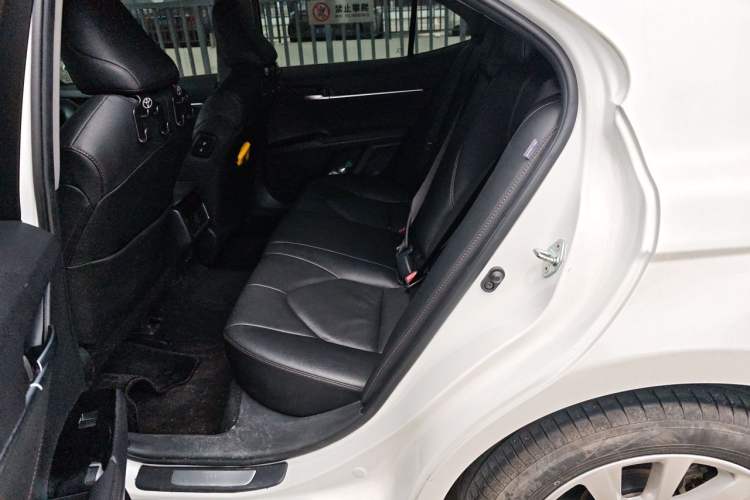 Used Toyota Camry 2023 2.0G Luxury Edition Left Rear Seat