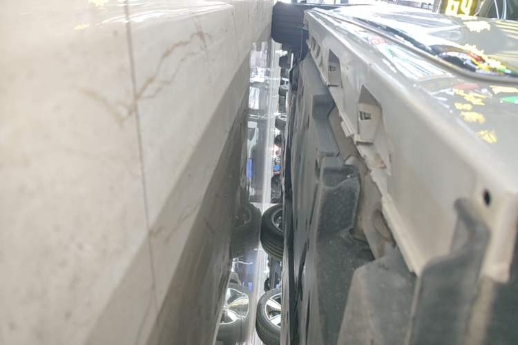 Used Toyota Camry 2023 2.0G Luxury Edition Left Side Sill