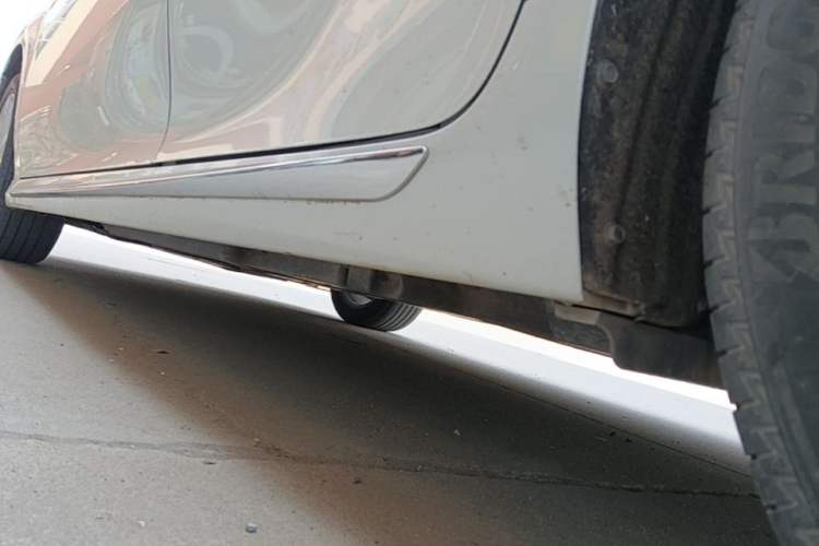 Used Toyota Camry 2023 2.0G Luxury Edition Left Side Sill