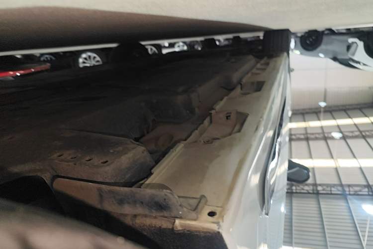 Used Toyota Camry 2023 2.0G Luxury Edition Left Side Sill