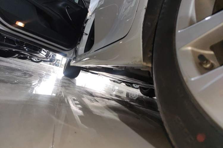 Used Toyota Camry 2023 2.0GVP Premier Edition Left Side Sill