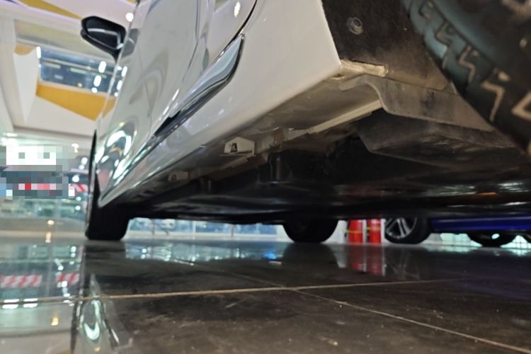 Used Toyota Camry 2023 2.0G Luxury Edition Left Side Sill