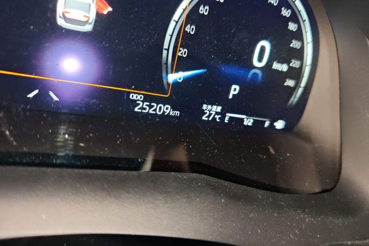 Used Toyota Camry 2023 2.5S Knight Edition Odometer Close Up