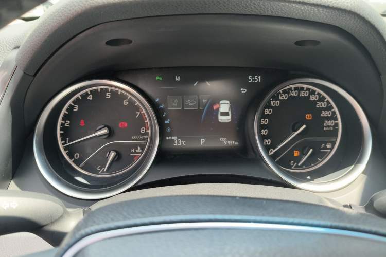 Used Toyota Camry 2023 2.0G Luxury Edition Odometer Close Up
