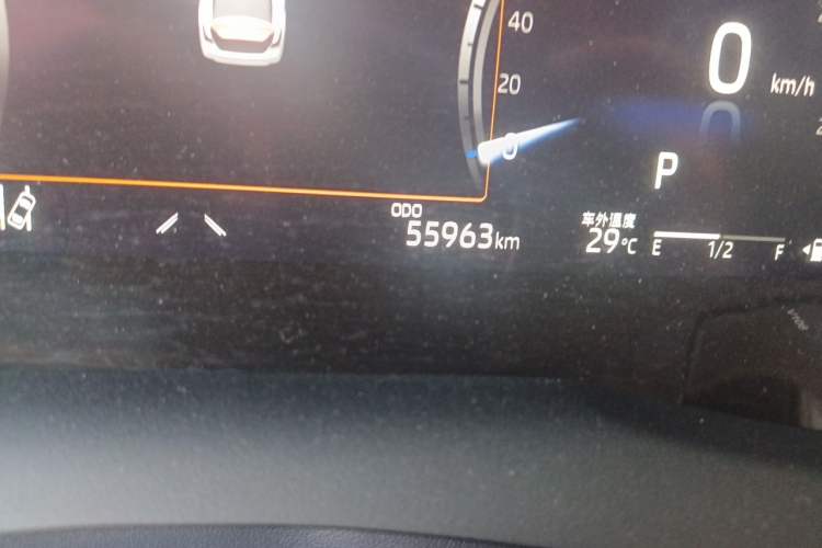 Used Toyota Camry 2023 Dual-Motor 2.5HG Luxury Edition Odometer Close Up